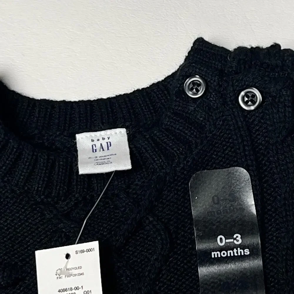Baby Gap  Black Knitted Long Sleeve Sweater Sz 0-3M